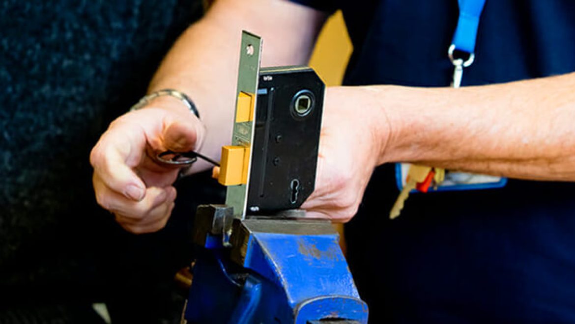 The Key to Success: Benefits of Pursuing a Locksmith Course
